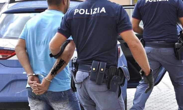 Salerno: arrestato giovane extra-comunitario