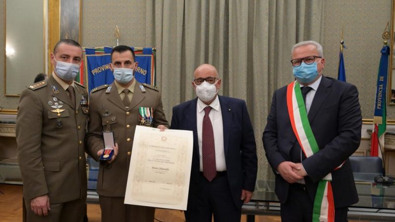 Salerno: consegnati da Prefetto riconoscimenti a militari dell’Esercito