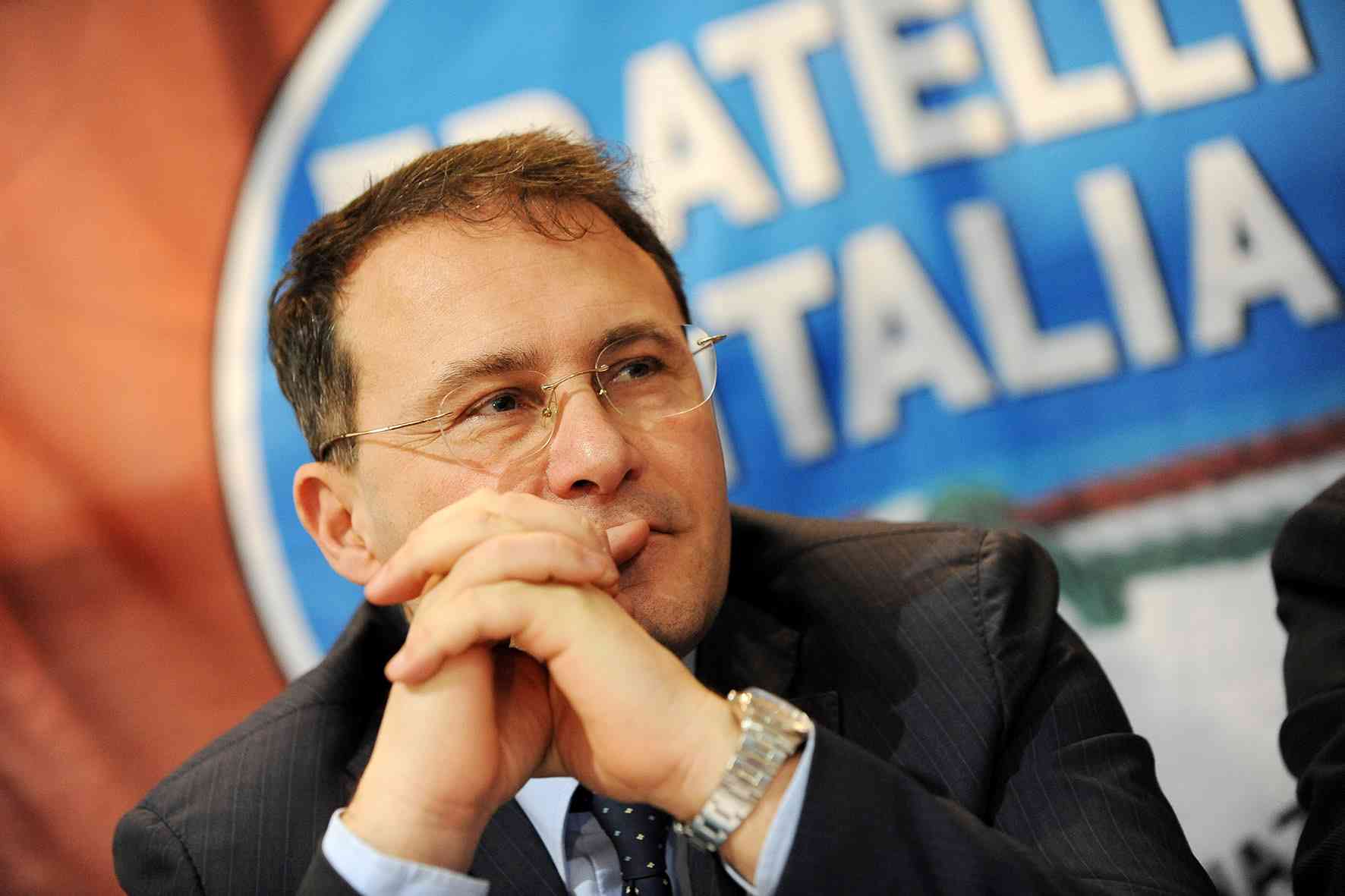 Regione Campania: on. Cirielli “Interrogazione a ministro Salute e intervento Copasir”