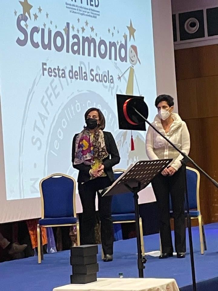 Roccapiemonte: ComVass, prof. Angela Rescigno premiata da Bimed