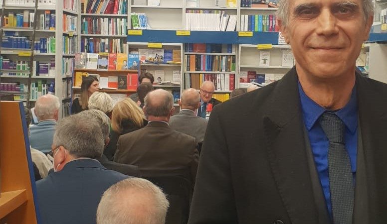 Salerno: presentato libro “La politica italiana dal dopoguerra ad oggi” di Andrea Covotta 