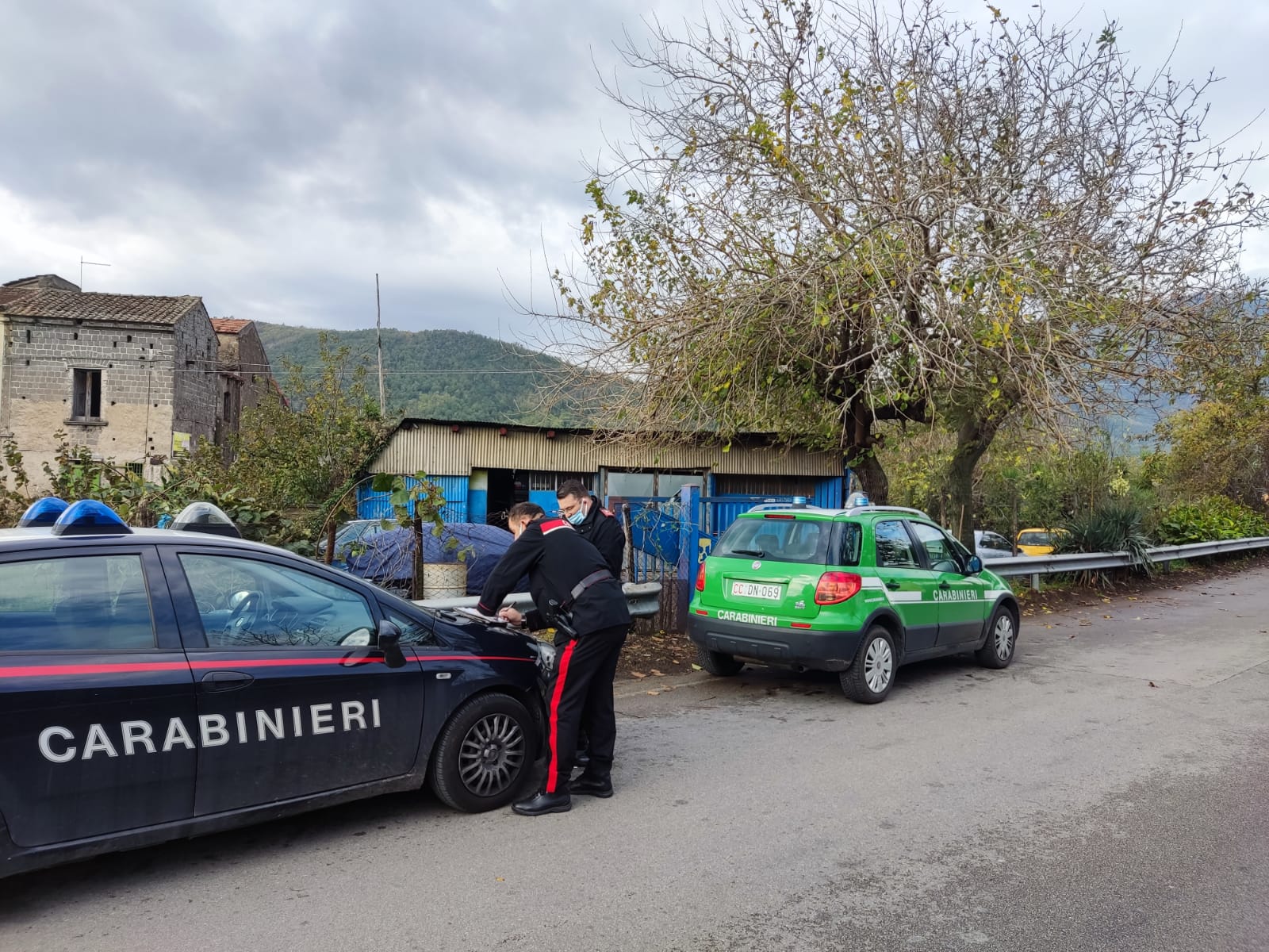 Fisciano: Carabinieri Forestale, sequestrata officina meccanica abusiva
