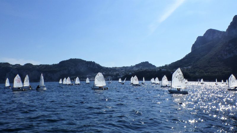 Capri: incontro di fine anno tra Presidente Yacht Club Capri Achille D’avanzo, imprenditori, soci ed allievi scuola vela del sodalizio isolano