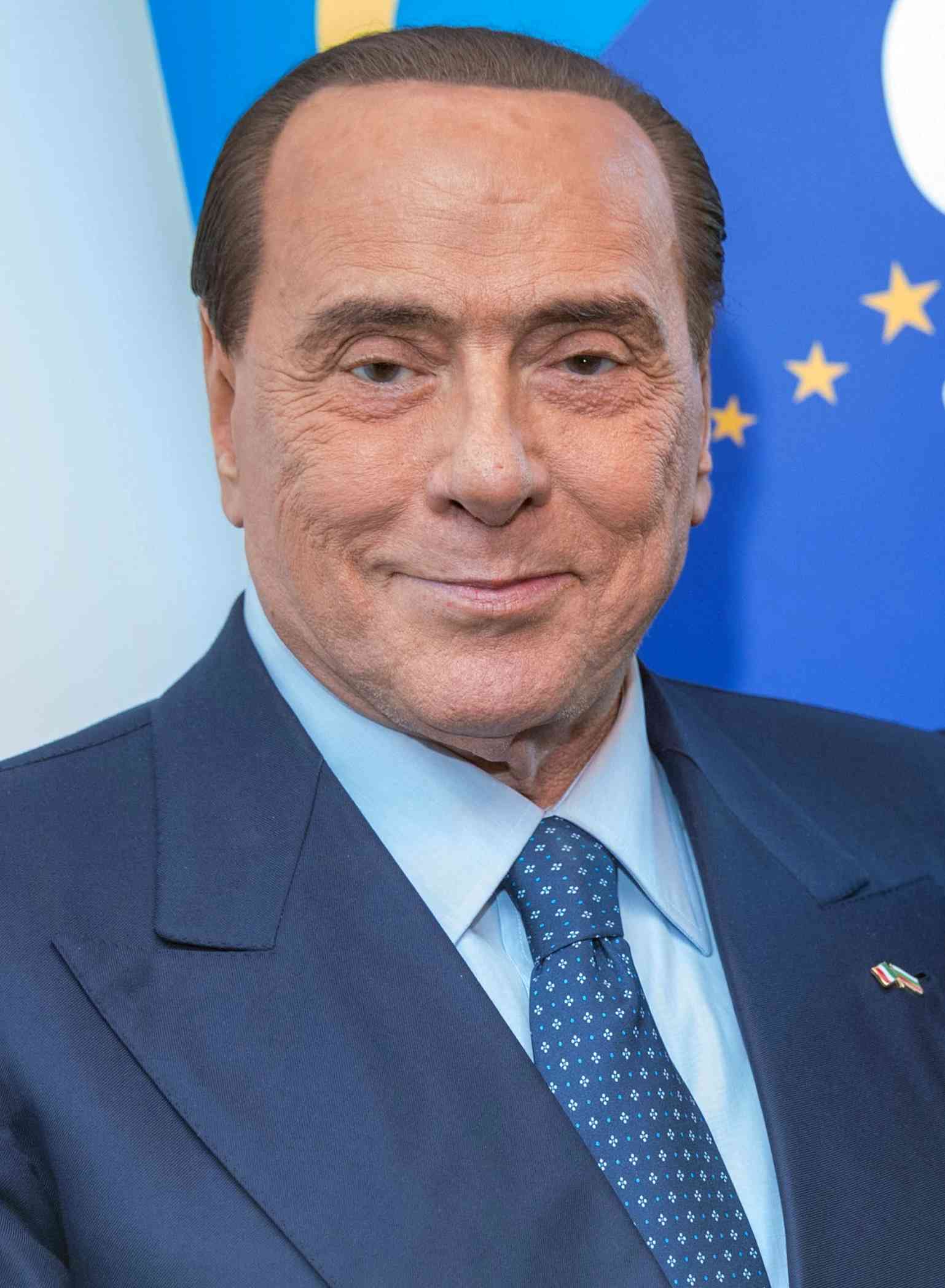 Napoli: manifestazione nazionale a sostegno di Berlusconi Presidente della Repubblica 
