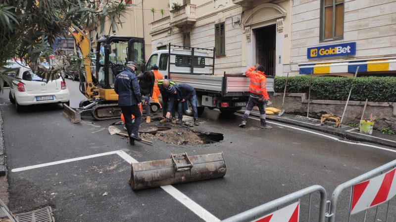 Salerno: consigliere comunale Catello Lambiase “Città sprofonda in inefficienza amministrativa”