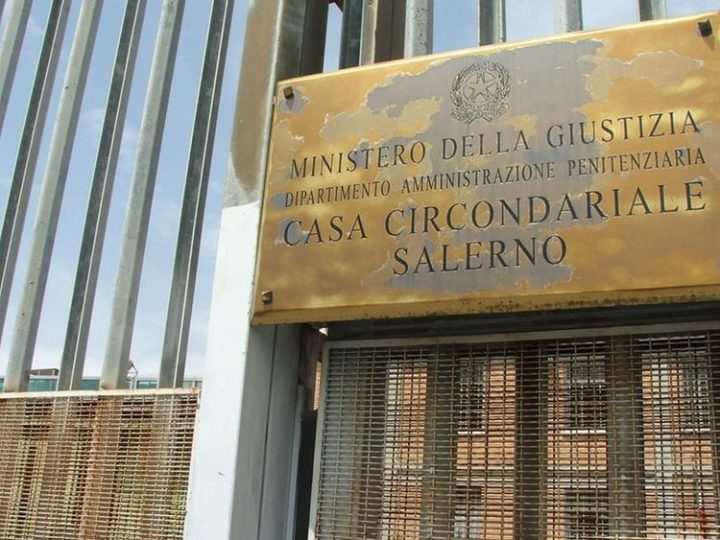 Salerno: Fp Cgil Polizia Penitenziaria, visita nel carcere sovraffollato con +46% di detenuti 