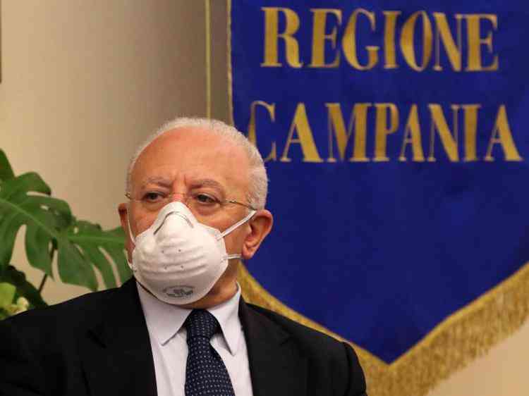 Regione Campania: Covid 19, obbligo mascherine in Strutture sanitarie e Rsa, ordinanza