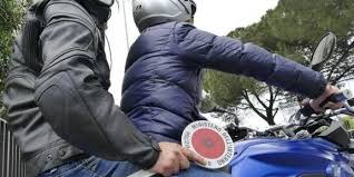 Salerno: Polizia, arrestata spacciatrice nel Centro