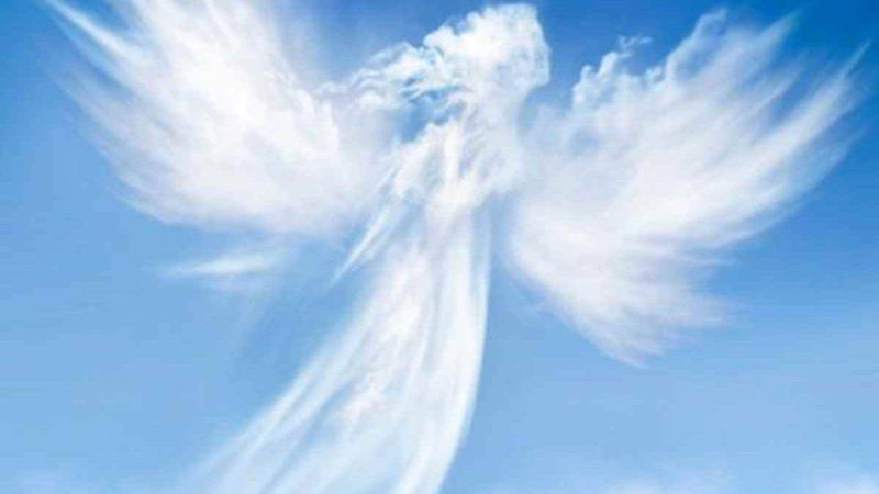La vera devozione cattolica agli Angeli non è angelismo