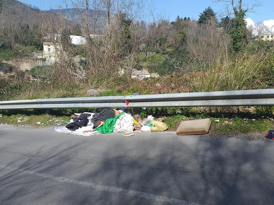 Vietri sul Mare: Comitato Civico Dragonea, denuncia abbandono rifiuti su SP 75 Avvocatella