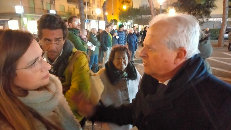 Salerno: Coordinamento Insieme per la Costituzione, a manifestazione “Accendi la pace” dottore Gerardo Torre