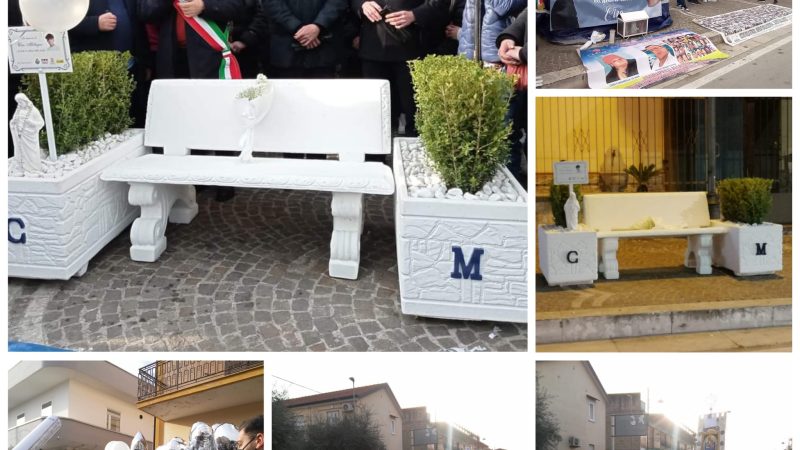 Casal di Principe: Vittime della Strada, collocata panchina in memoria di Ciro Modugno e di vittime della strada