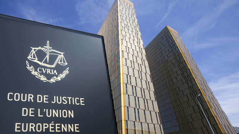 Corte di Giustizia UE: giudici di pace equiparati a magistrati ordinari sotto profilo previdenziale e assistenziale, illegittima reiterazione rapporti a termine
