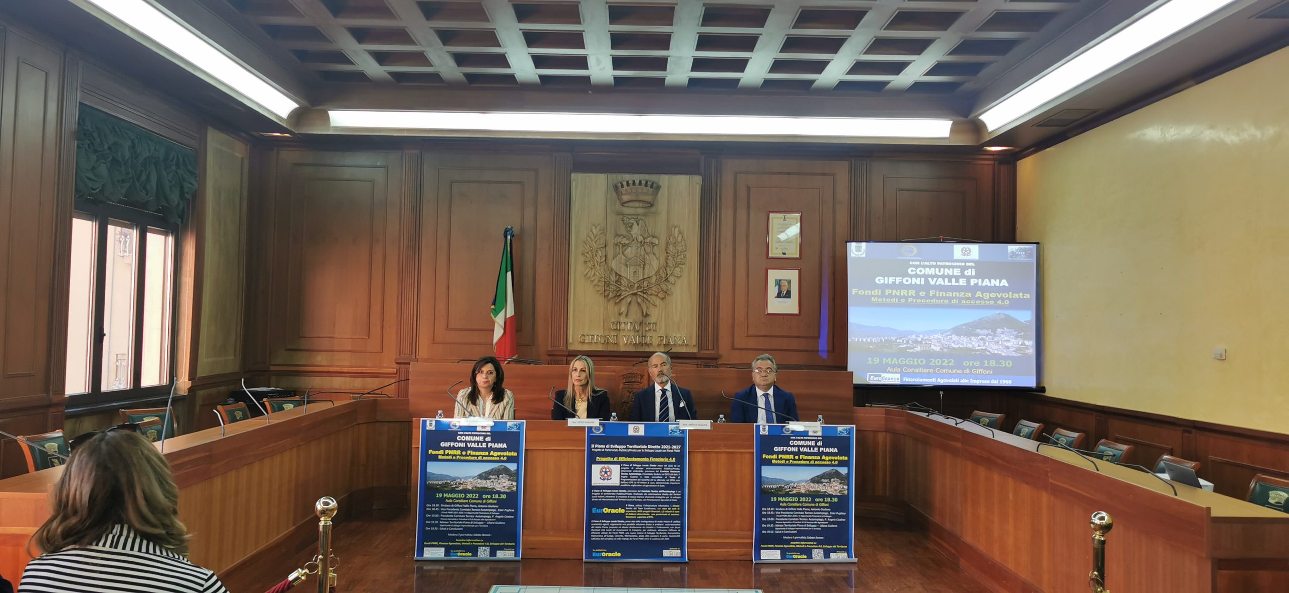 Giffoni Valle Piana: grande successo Convegno su Fondi PNRR e Finanza agevolata