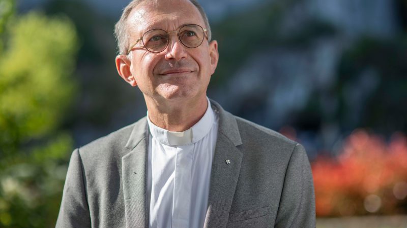 Lourdes: partenza del vescovo Olivier Ribadeau Dumas Rettore del Santuario
