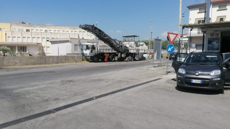 Pagani: lavori di ripristino urgente sedi stradali comunali a seguito lavori di scavo eseguiti da società esterne
