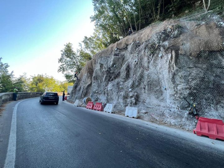 Amalfitana: completati lavori di messa in sicurezza su Valico di Chiunzi, strada provinciale n. 2