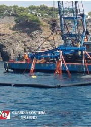 Salerno: Guardia Costiera, recupero relitto Cinque