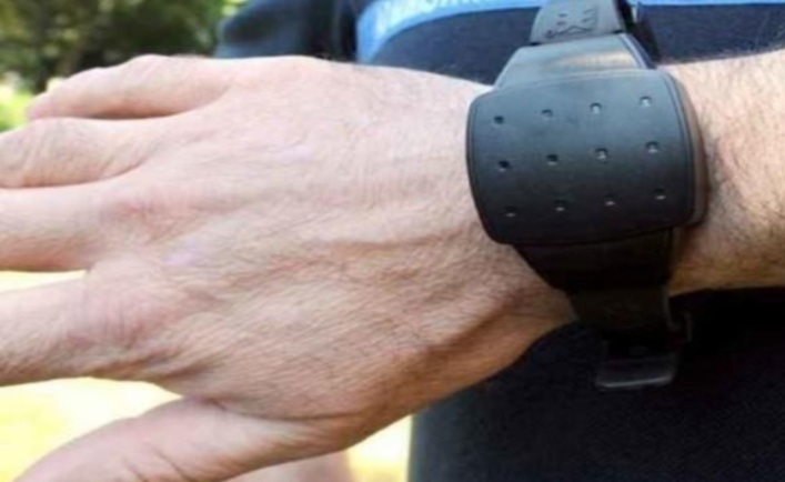 Salerno: braccialetto elettronico a fratelli per rapina aggravata in Supermercato
