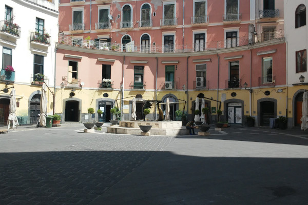 Salerno: città su set de “L’Avvocato di insuccesso”, quale verità?