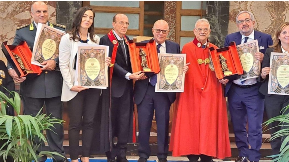 Salerno: a Palazzo di Città “Premio internazionale Scuola Medica Salernitana”