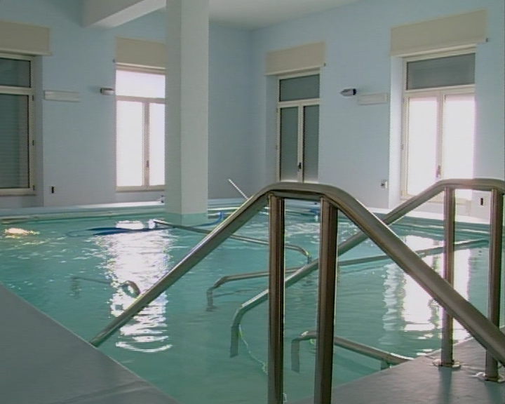 Salerno: all’Ospedale “Da Procida” riapertura piscina riabilitativa