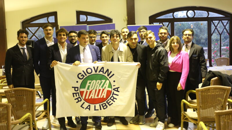 Salerno: FI, Assemblea Provinciale Giovani, grande successo