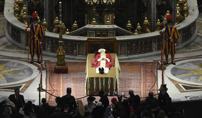 La Voce e la Vita della Chiesa: ”In memoria di Papa Benedetto XVI “