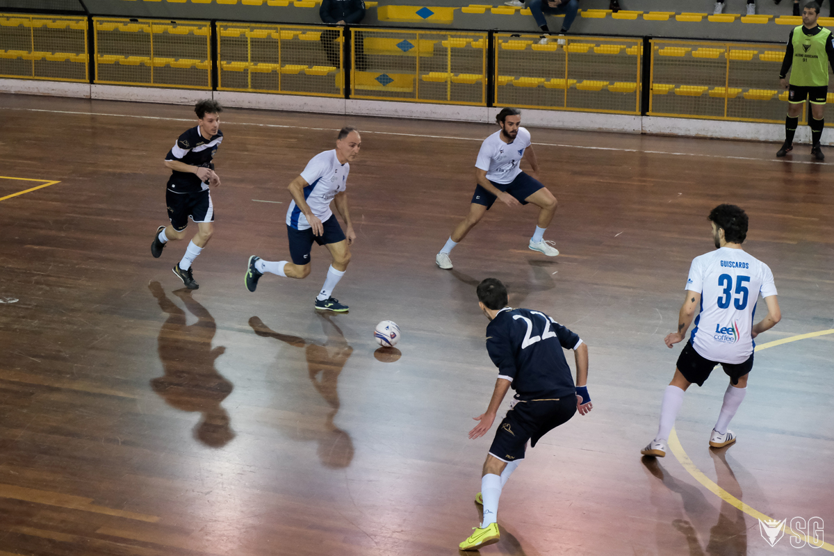 Salerno Guiscards: Team calcio a 5 a caccia del colpaccio su campo del Futsal Calanca