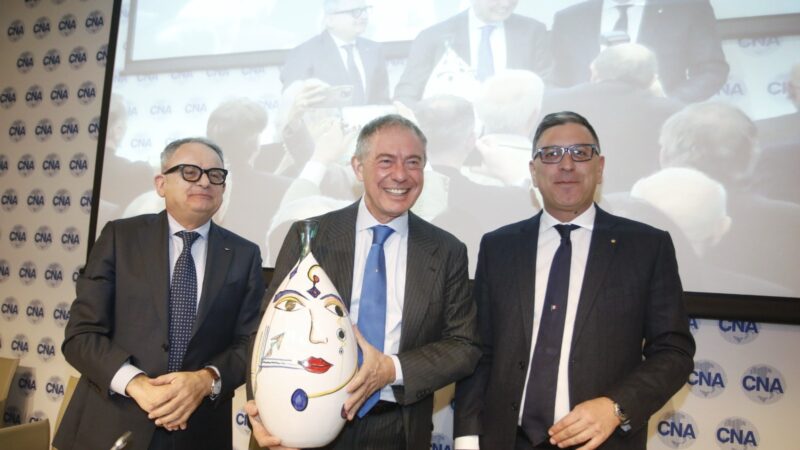 Vietri sul Mare: Made in Italy, plauso Ministro Urso a Made locale ceramista