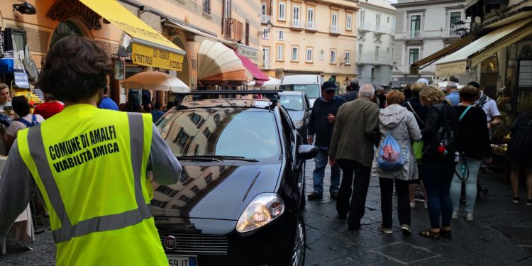 Amalfi: da 3 Aprile 2023 attivo servizio di Ausiliari Traffico 