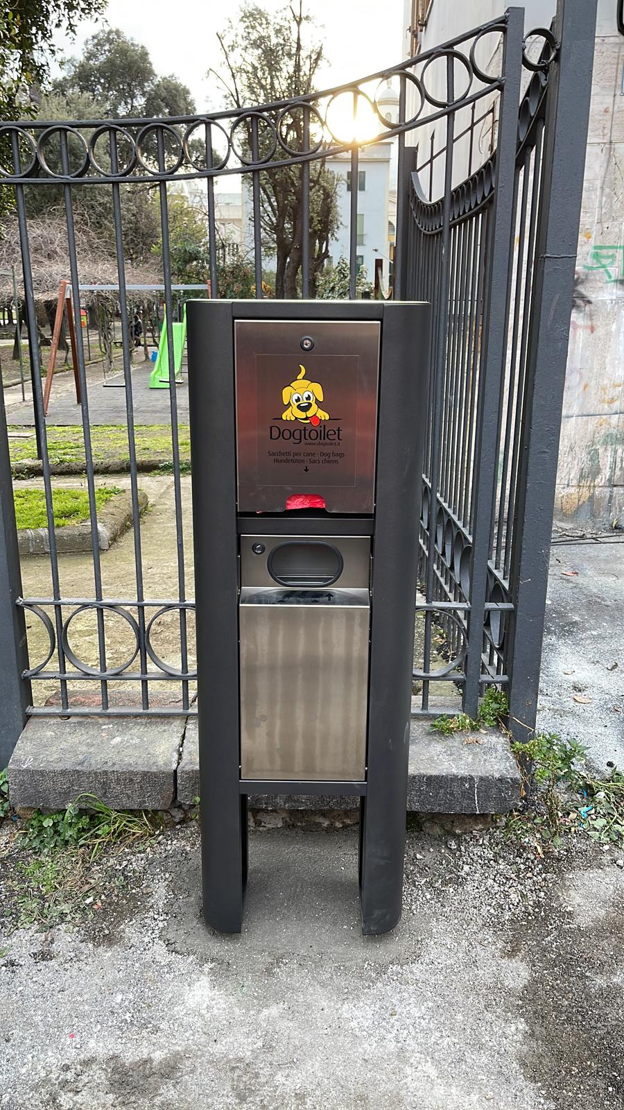 San Giorgio a Cremano: installati 15 dog toilets in punti strategici della città