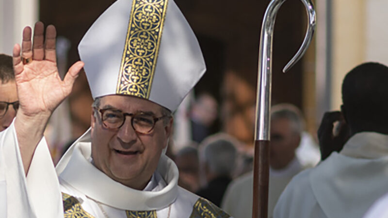 Lourdes: Vescovo Micas pubblica lettera per Diocesi