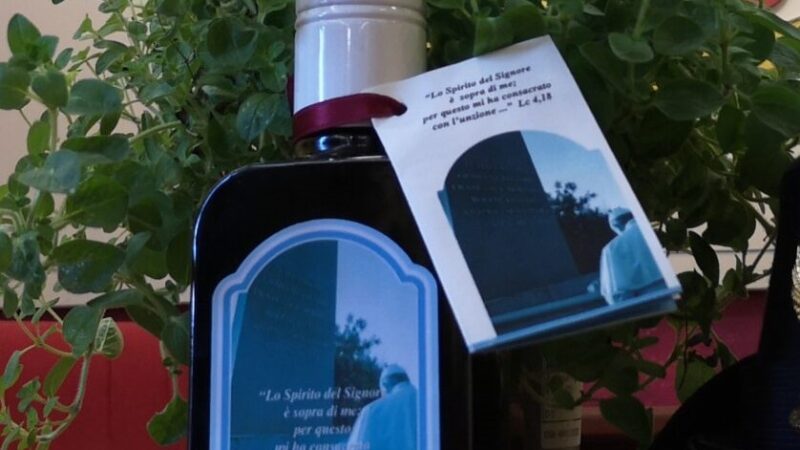 Salerno: Polizia di Stato, ad Arcivescovo Bellandi olio del Giardino della Memoria di Capaci