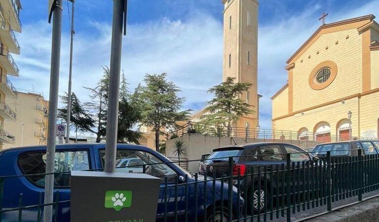 Salerno: Sindaco Napoli “Continua installazione cestini per deiezioni canine nei quartieri”