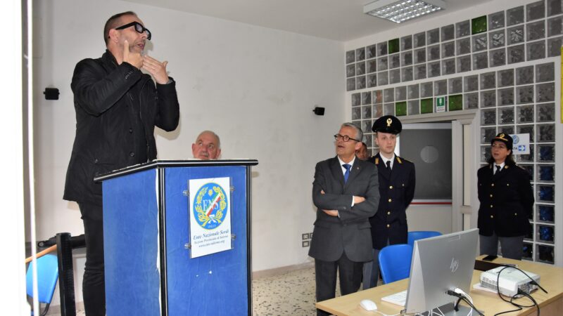 Salerno: Polizia di Stato, applicazione YouPol ad Ente Nazionale Sordi  