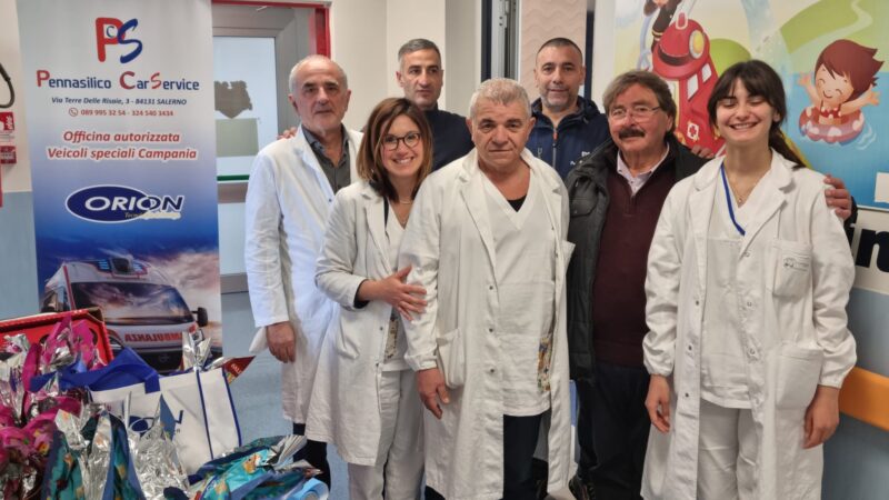 Salerno: uova pasquali per bambini ricoverati a “Ruggi”, iniziativa solidale di Pennasilico Car Service