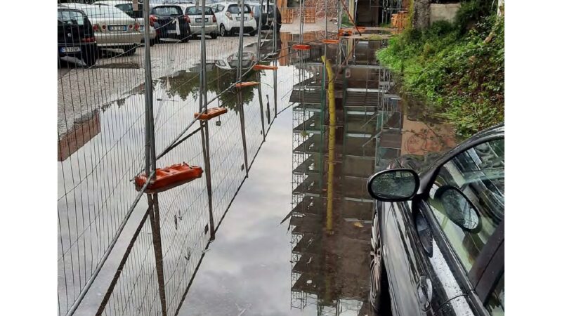 Salerno: Codacons, città nel degrado, Comune paghi danni