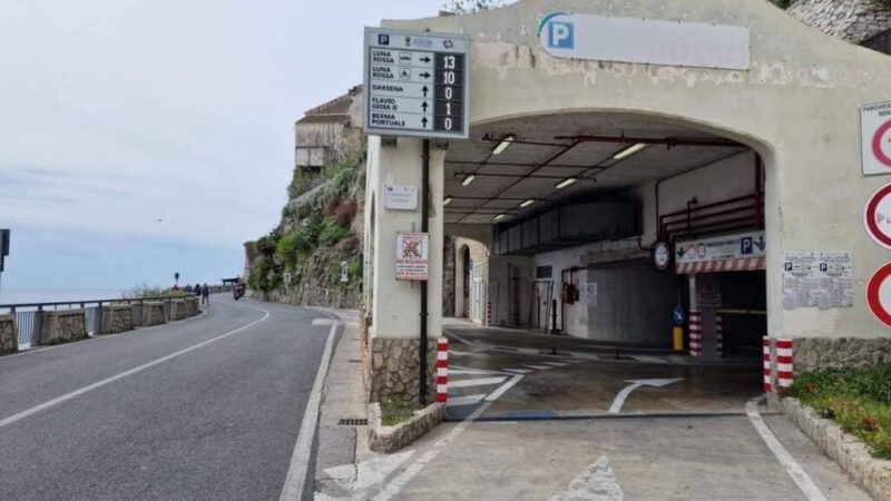 Amalfi: riaperto primo dei quattro piani del garage Luna Rossa