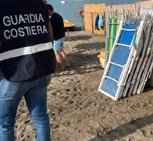 Salerno: Capitaneria di Porto-Guardia costiera, prosegue controllo su demanio marittimo
