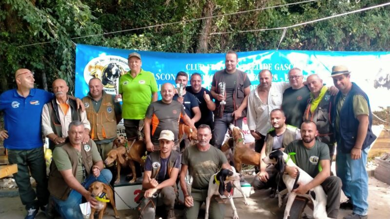 Mercato San Severino: grande successo I Raduno nazionale per cani da seguita su cinghiale