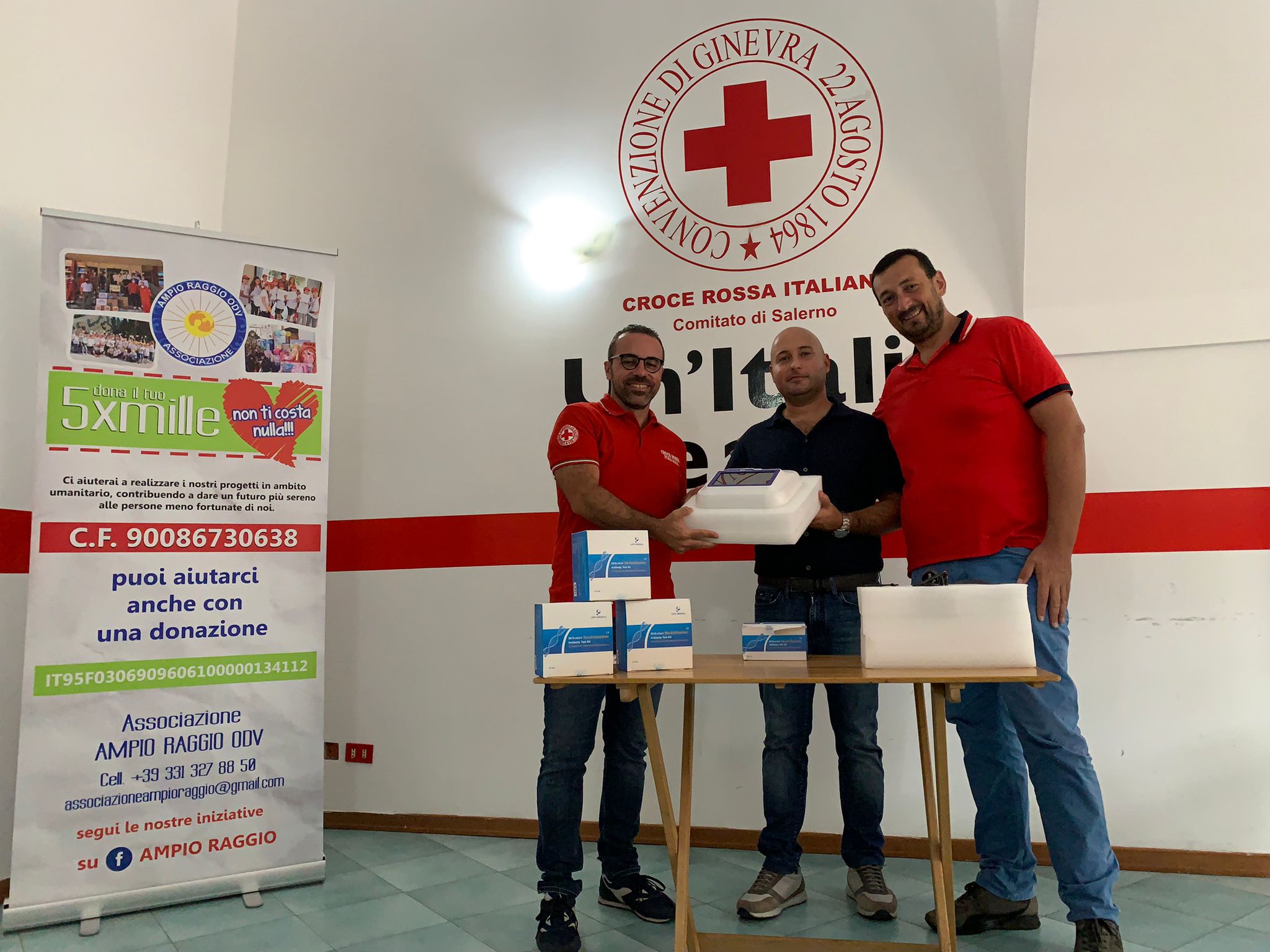 Salerno: Associazione “Ampio Raggio” dona analizzatore a CRI