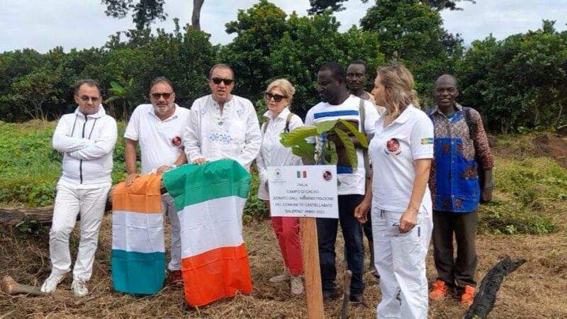 Castellabate: “E ti porto in Africa”, piantagione di cacao donata da Comune a Costa d’Avorio 