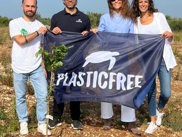 Roma: Giornata Alberi, inaugurata foresta italiana Plastic Free in terreno confiscato a mafia