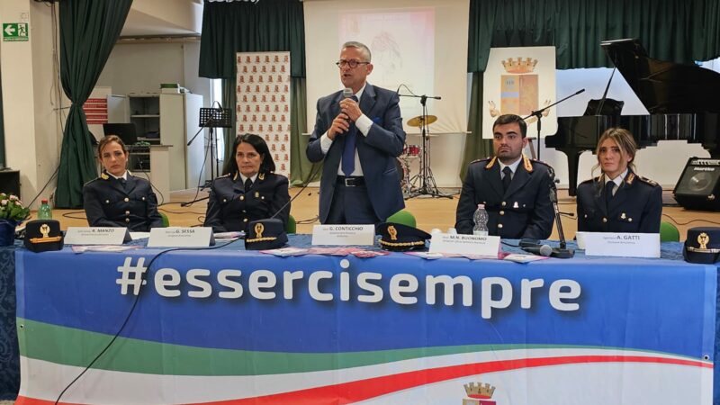 Salerno: Polizia di Stato, campagna “Questo non è amore” incontrati studenti del Liceo Statale “Alfano I”  