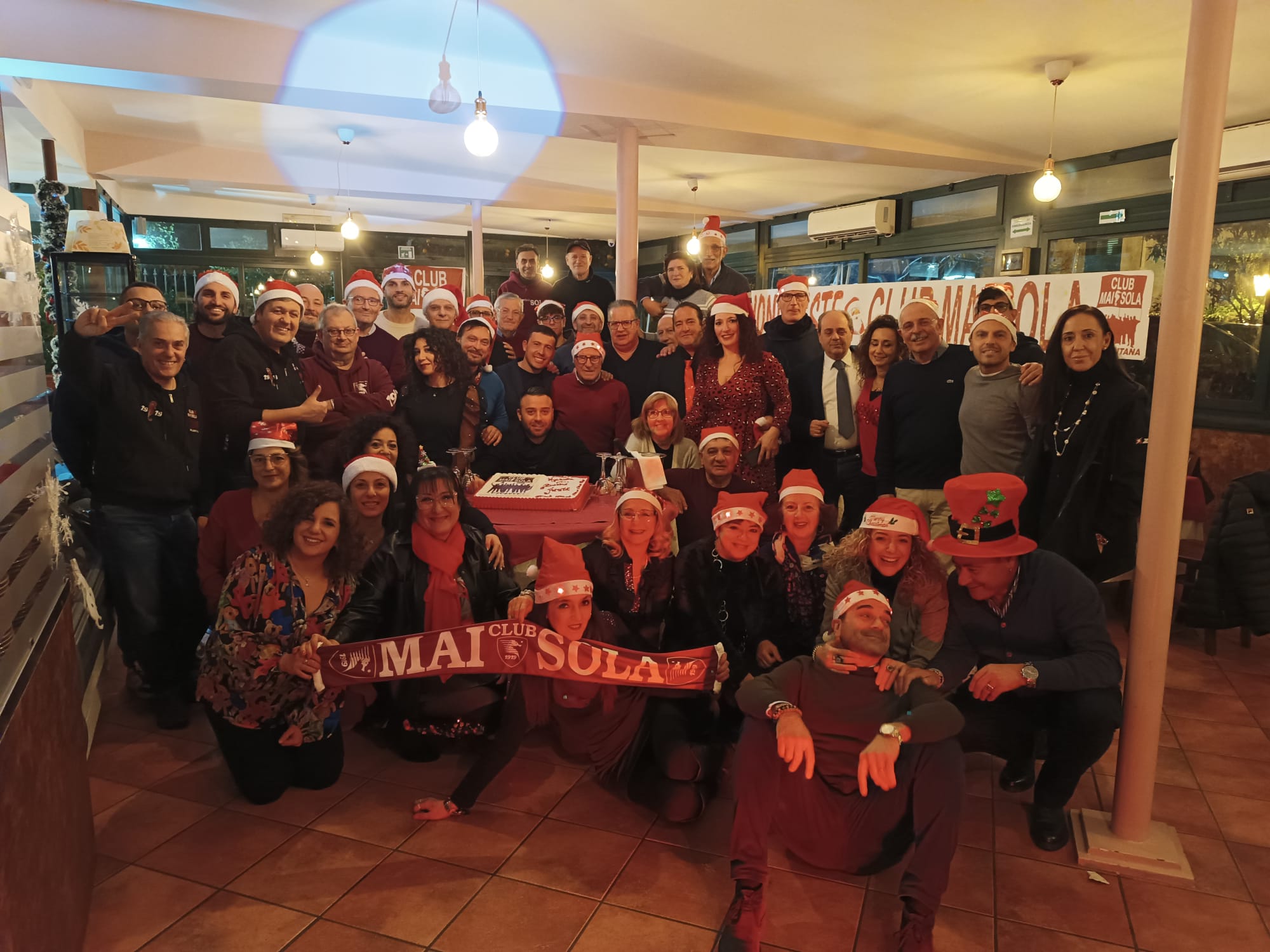 Salerno: Mai Sola Salernitana, cena natalizia