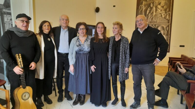 Salerno: Liceali “Tasso” e “Severi” in Soprintendenza per “Tre Compari Musicanti” di Paolo Apolito 