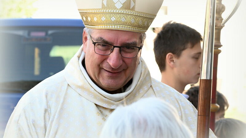 Lourdes: vescovo Mons Micas visita Cauterets e Pierrefitte