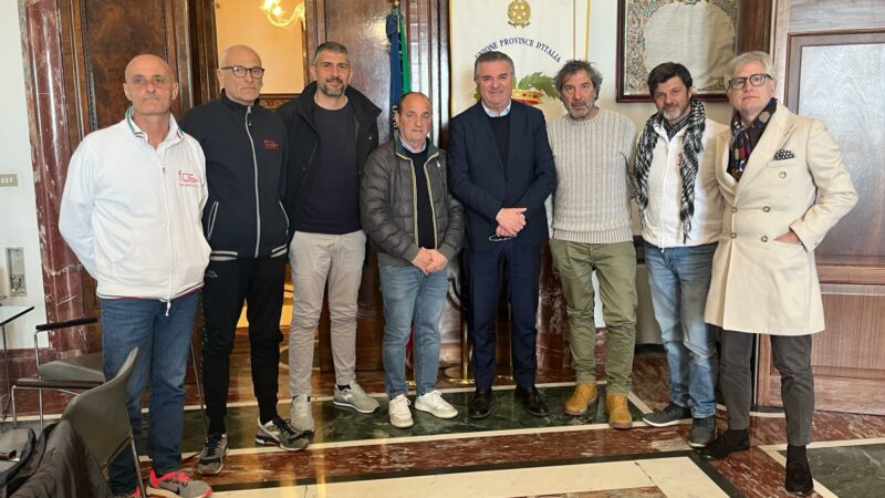Salerno: Palazzo Sant’Agostino, incontro Presidente Alfieri – lavoratori FOS di Battipaglia