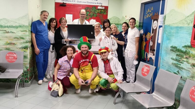 Battipaglia: Ospedale, Associazione Arcobaleno Marco Iagulli, progetto sorriso in Pediatria 
